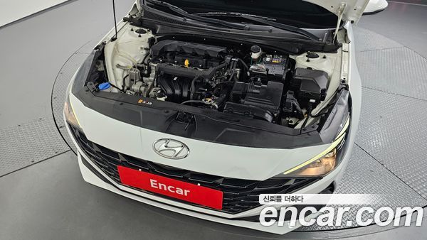 Hyundai Elantra 2021, фото 6