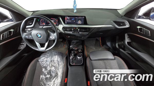 BMW 1 Series 2021, фото 7