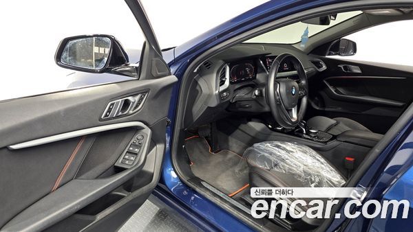 BMW 1 Series 2021, фото 10