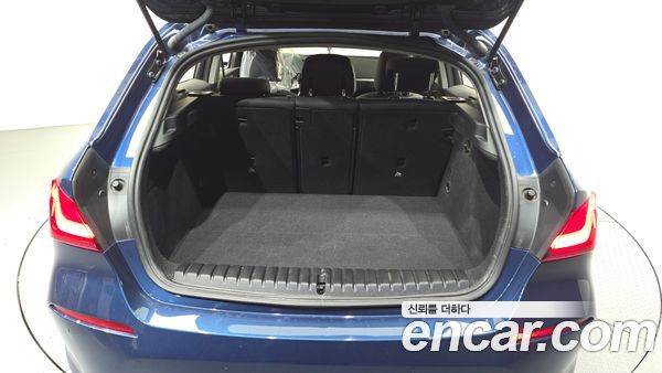 BMW 1 Series 2021, фото 18