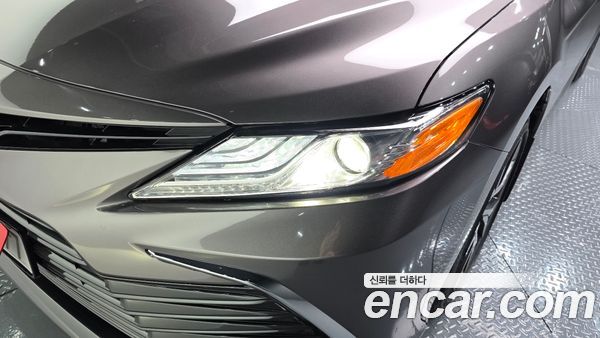 Toyota Camry 2024, фото 8