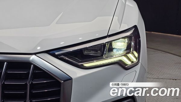 Audi Q3 2023, фото 8