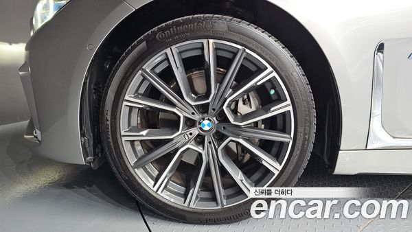 BMW 7 Series 2020, фото 5