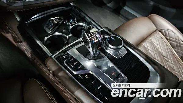 BMW 7 Series 2020, фото 12