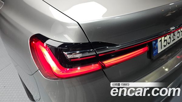 BMW 7 Series 2020, фото 9