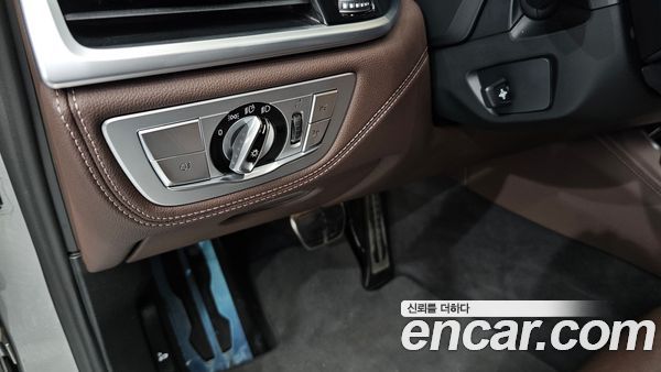 BMW 7 Series 2020, фото 29