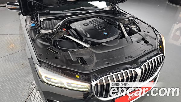 BMW 7 Series 2021, фото 5