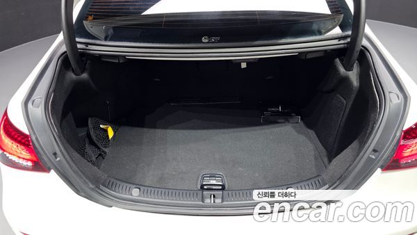 Mercedes-Benz E-Class 2023, фото 26