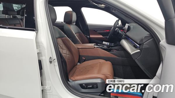BMW 5 Series 2025, фото 12