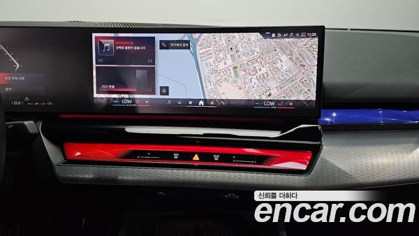 BMW 5 Series 2025, фото 19