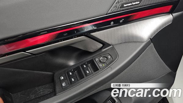 BMW 5 Series 2025, фото 25