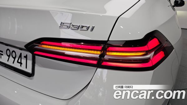 BMW 5 Series 2025, фото 8