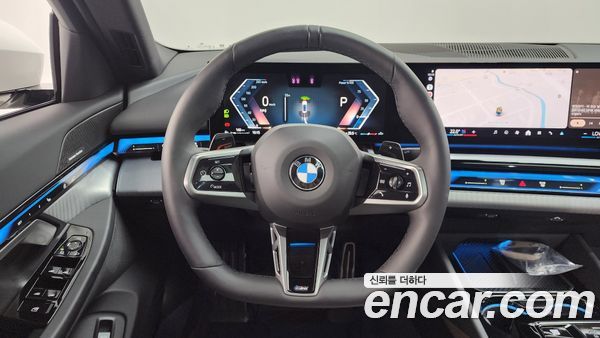 BMW 5 Series 2025, фото 18