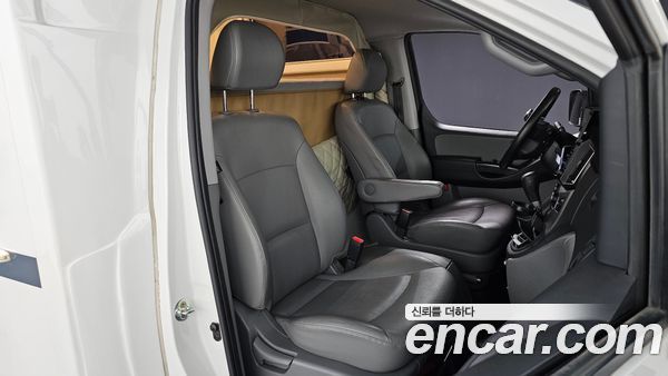 Hyundai Grand Starex 2021, фото 15