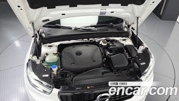 Volvo XC40 2020, фото 6