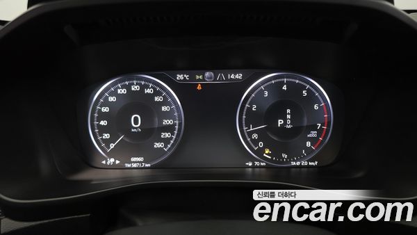 Volvo XC40 2020, фото 8