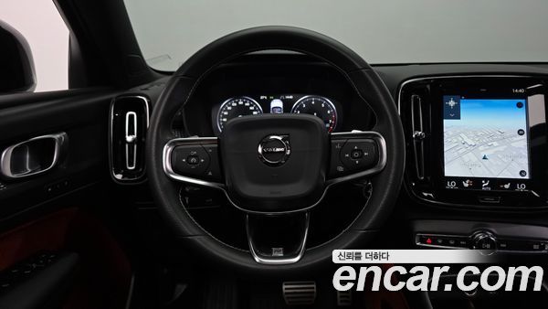 Volvo XC40 2020, фото 13