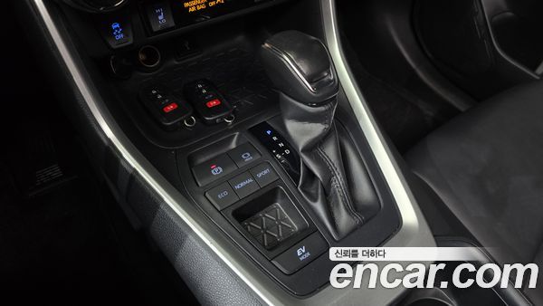 Toyota RAV4 2022, фото 9