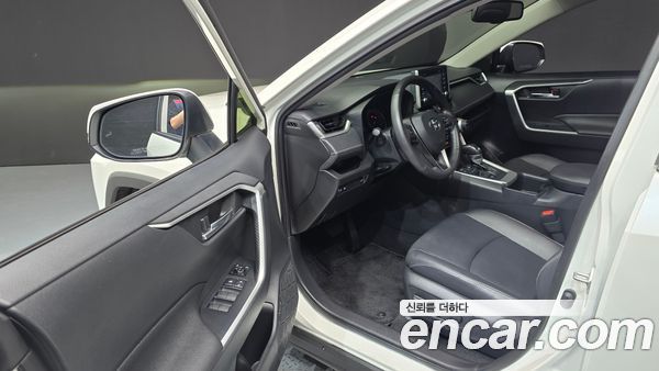 Toyota RAV4 2022, фото 10