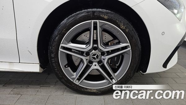 Mercedes-Benz CLA 2024, фото 5