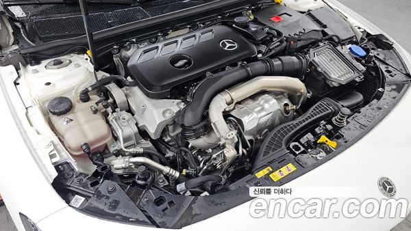 Mercedes-Benz CLA 2024, фото 6