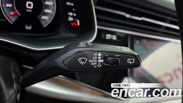Audi Q7 2021, фото 30
