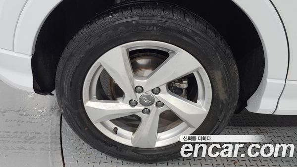 Audi Q3 2020, фото 4