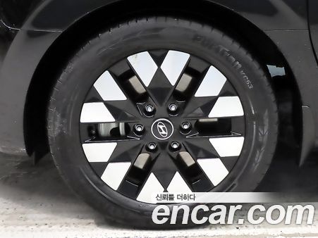 Hyundai Staria 2025, фото 5