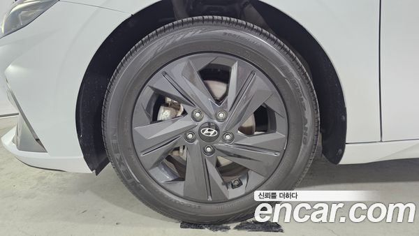 Hyundai Elantra 2022, фото 5