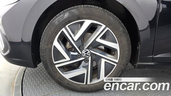 Volkswagen Jetta 2023, фото 5