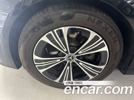 Mercedes-Benz E-Class 2024, фото 5