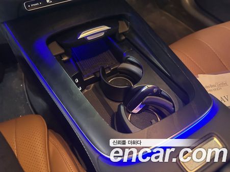Mercedes-Benz E-Class 2024, фото 9