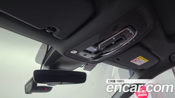 Audi e-tron 2022, фото 17
