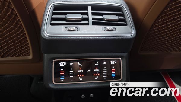 Audi e-tron 2022, фото 18