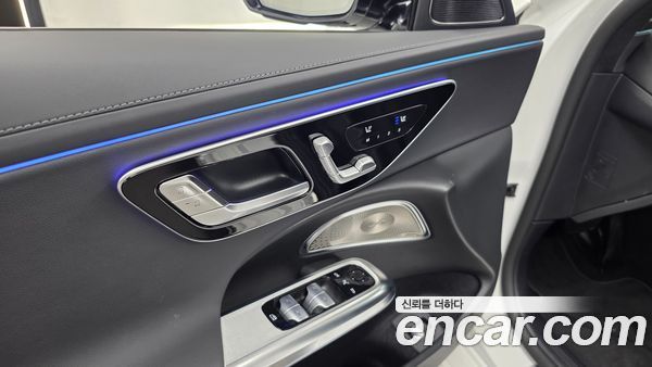 Mercedes-Benz E-Class 2025, фото 35
