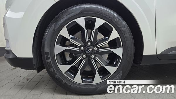 Kia Carnival 2021, фото 4