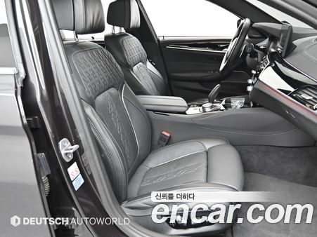 BMW 5 Series 2022, фото 10