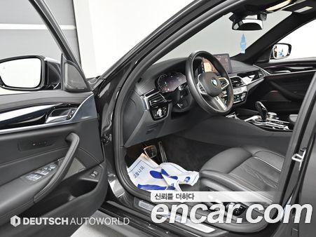 BMW 5 Series 2022, фото 11