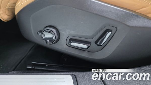 Volvo V60 2020, фото 31