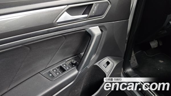 Volkswagen Tiguan 2020, фото 32