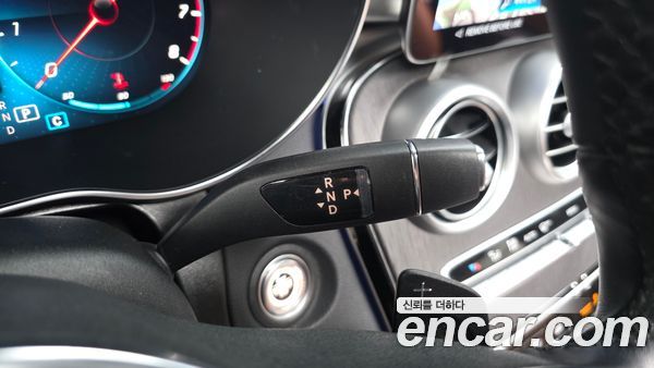 Mercedes-Benz GLC 2023, фото 12