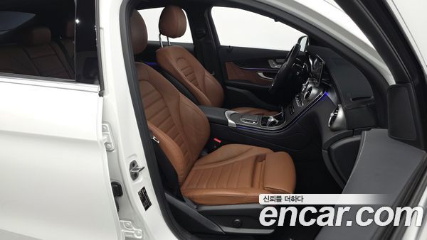 Mercedes-Benz GLC 2023, фото 16