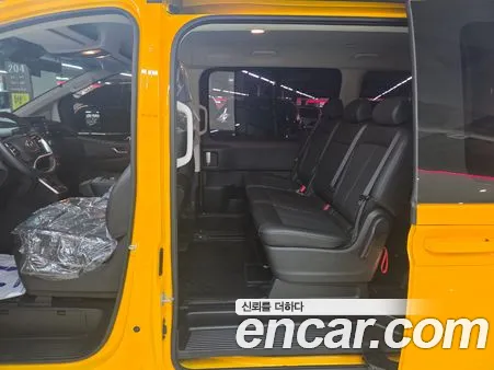 Hyundai Staria 2022, фото 6