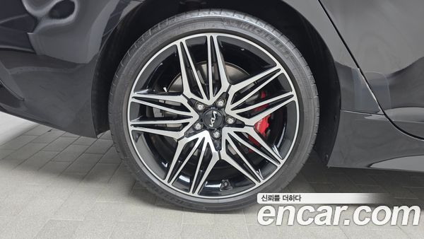 Kia Stinger 2023, фото 4