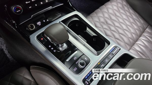 Kia Stinger 2023, фото 11