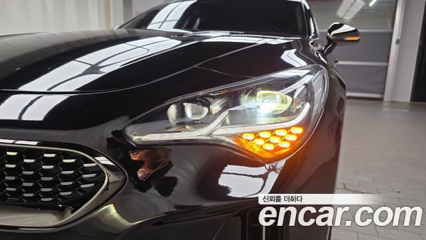 Kia Stinger 2023, фото 7