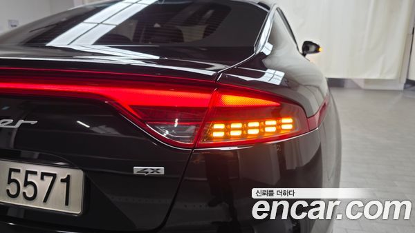 Kia Stinger 2023, фото 8