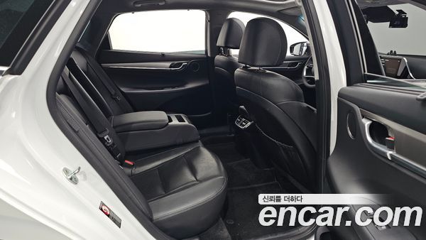 Hyundai Grandeur 2023, фото 16