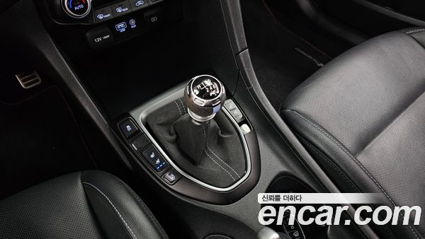 Hyundai Veloster 2020, фото 9