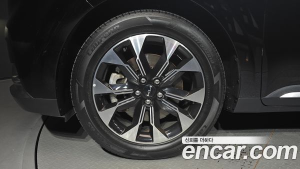 Kia Carnival 2023, фото 5